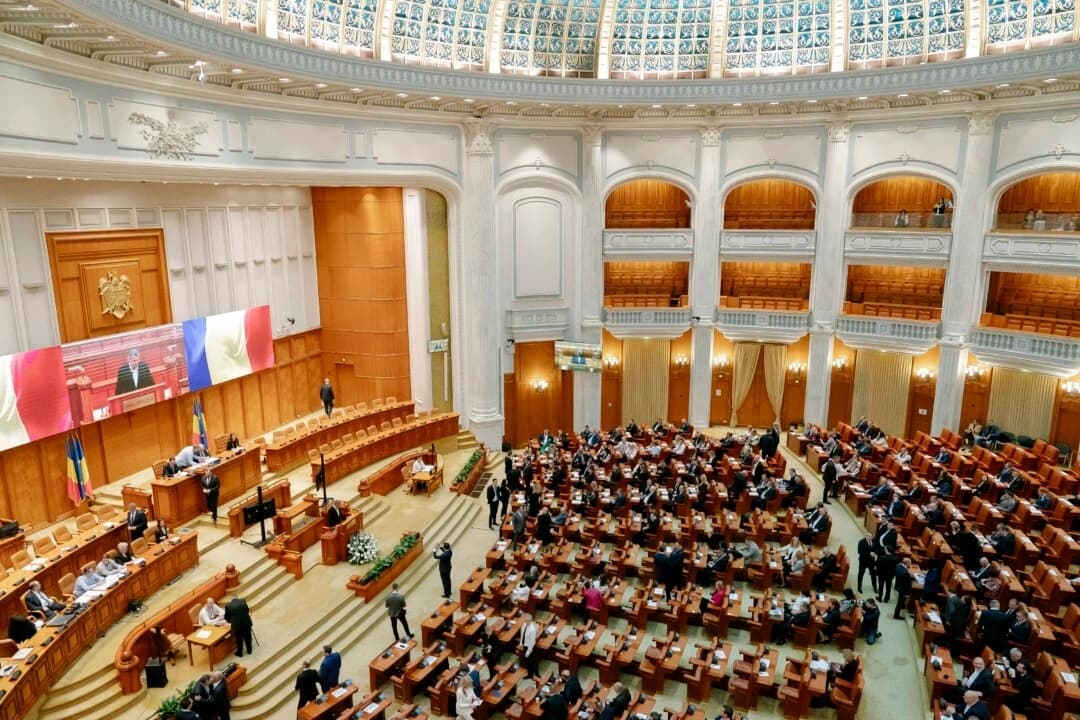 El Parlamento rumano en Bucarest, Rumanía, el 21 de diciembre de 2024. (Andrei Pungovschi/Getty Images)
