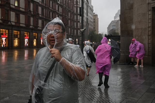 Tifón Co-May toca tierra por segunda vez en Shanghái tras evacuación de 280,000 residentes