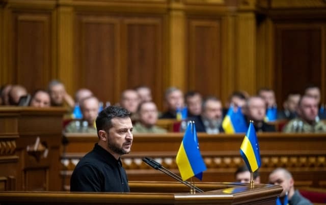 Ucrania avanza para restaurar la independencia de sus organismos anticorrupción