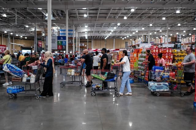 El indicador de inflación preferido por la Fed sube más de lo previsto