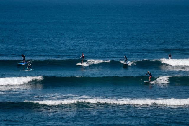 Más de 30 bañistas hospitalizados tras "vertido anómalo" en playa portuguesa de Nazaré