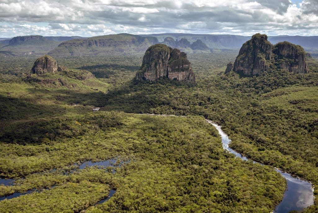 Vista aérea de la Serranía de Chiribiquete, situada en los departamentos amazónicos de Caquetá y Guaviare. (GUILLERMO LEGARIA/AFP/Getty Images)