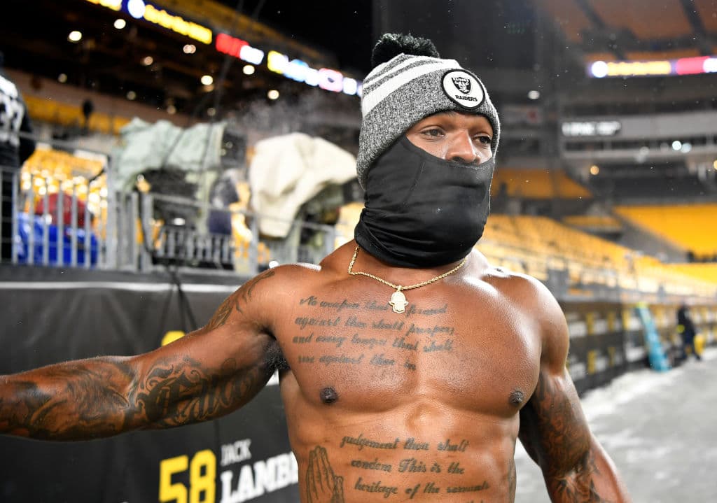 Denzel Perryman, de Chargers, es arrestado por posesión de armas sin derecho a fianza