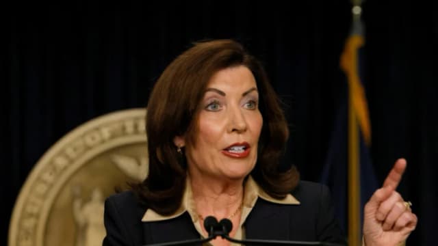 Hochul respalda rediseñar el mapa electoral de Nueva York, citando los movimientos del GOP en Texas