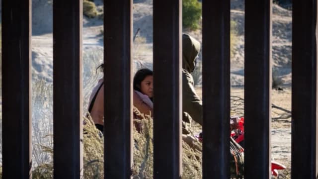 Encuentros y detenciones fronterizos alcanzan mínimo histórico en julio, según Seguridad Nacional