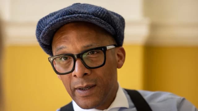 Jay Blades inaugura Craftworks para rendir homenaje a la mejor artesanía británica en el Shoreditch Town Hall de Londres el 10 de mayo de 2023. (Shane Anthony Sinclair/Getty Images)