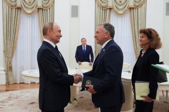 Rusia propone reunirse con Trump mientras la Casa Blanca dice que aún se esperan nuevas sanciones