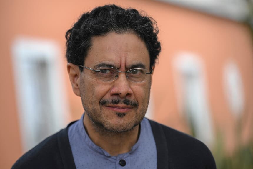 El senador colombiano Iván Cepeda durante una entrevista con la AFP en Bogotá el 6 de agosto de 2025. (LUIS ACOSTA/AFP a través de Getty Images)
