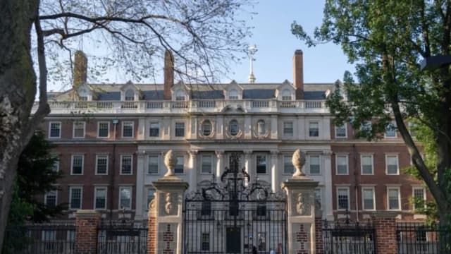 Universidad de Harvard en Cambridge, Massachusetts, el 4 de julio de 2025. (Learner Liu/The Epoch Times)

