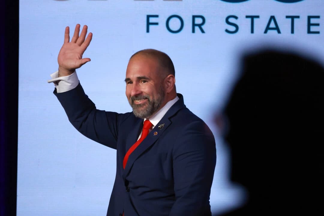 El senador estatal de Florida Jay Collins asiste a la Cumbre de la Libertad de Florida en el Gaylord Palms Resort de Kissimmee, Florida, el 4 de noviembre de 2023. (Joe Raedle/Getty Images)
