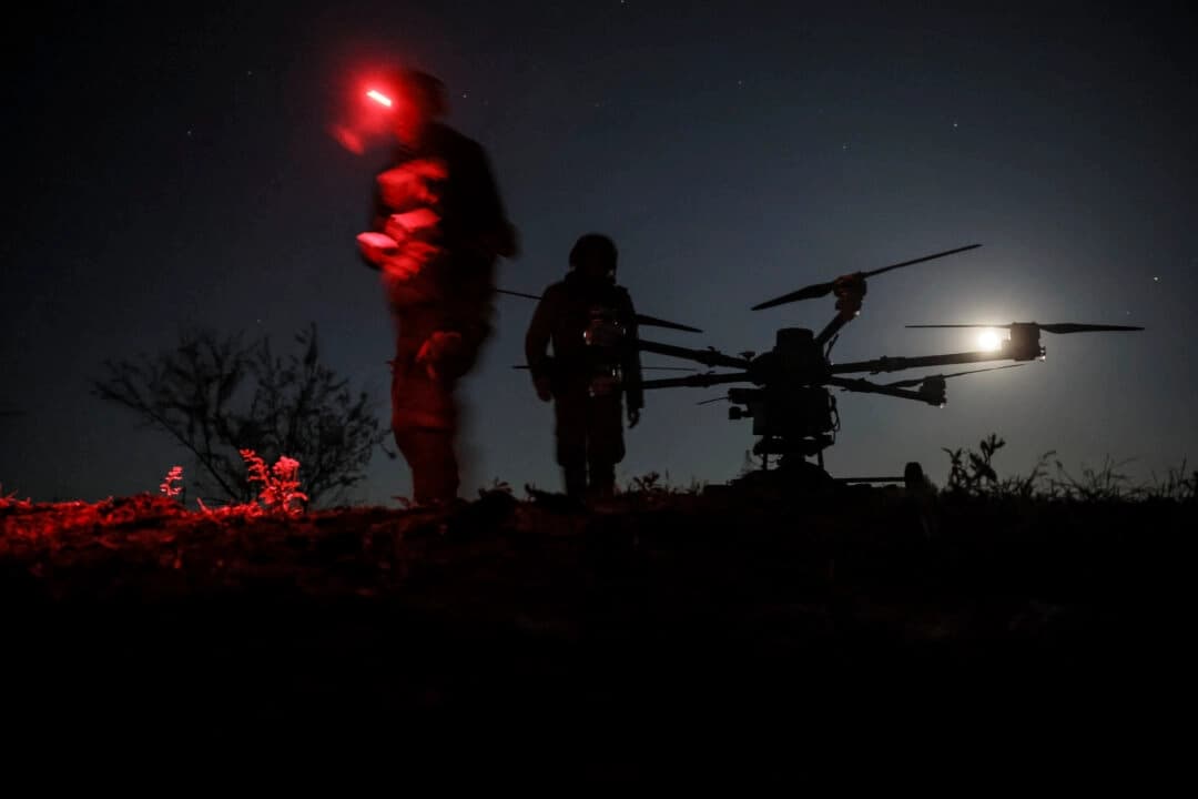 


Soldados ucranianos en el frente de Donetsk, cerca de Chasiv Yar, Ucrania, el 15 de mayo de 2025. Oleg Petrasiuk/24.ª (Brigada Mecanizada de Ucrania a través de AP).