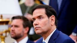 EE. UU. impone restricciones de visas a funcionarios por vínculos con programa que exporta médicos cubanos