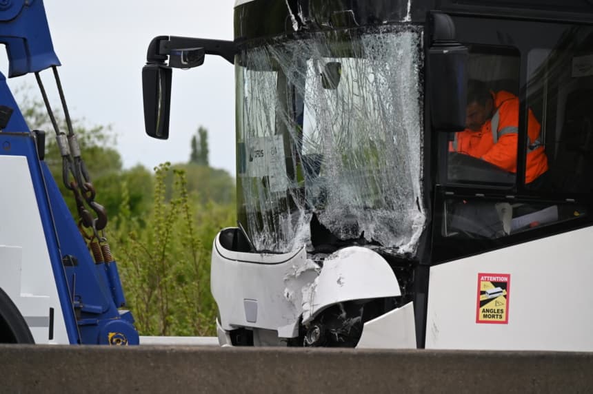 18 muertos y nueve heridos en accidente de autobús en Argelia