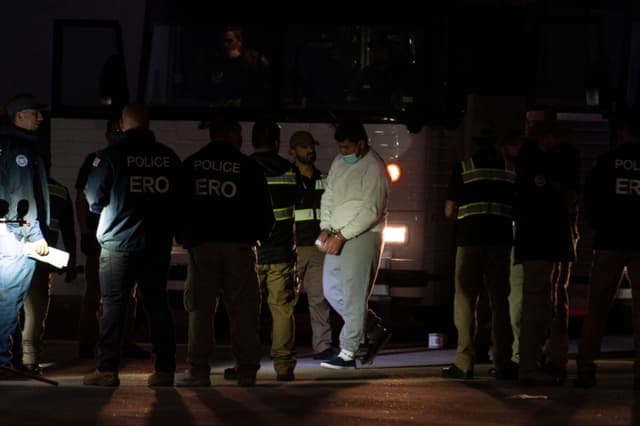 158 inmigrantes ilegales son repatriados a Venezuela desde Texas