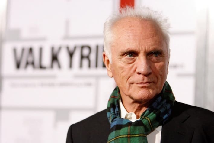 El actor Terence Stamp posa en el estreno de la película “Valkyrie” en el Directors Guild of America en Los Ángeles, el 18 de diciembre de 2008. (Mario Anzuoni/Reuters)