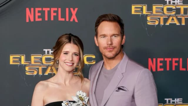 (De izquierda a derecha) Katherine Schwarzenegger y Chris Pratt asisten al estreno mundial de "The Electric State" de Netflix en el Egyptian Theatre Hollywood de Los Ángeles el 24 de febrero de 2025. (Kevin Winter/Getty Images)