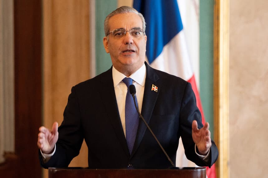 El presidente de la República Dominicana, Luis Abinader, en el Palacio Presidencial de Santo Domingo el 9 de enero de 2025. (FRANCESCO SPOTORNO/AFP a través de Getty Images)