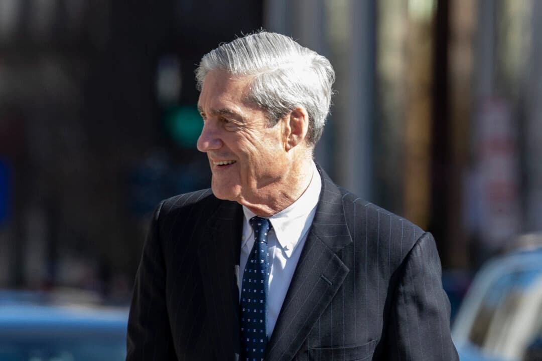 El fiscal especial Robert Mueller después de asistir a una iglesia en Washington el 24 de marzo de 2019. (Tasos Katopodis/Getty Images)