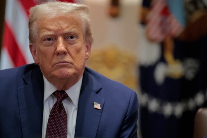 El presidente Donald Trump en la Sala del Gabinete de la Casa Blanca, el 26 de agosto de 2025. (Chip Somodevilla/Getty Images)