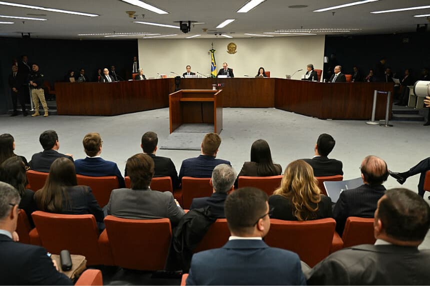 Abogado de Bolsonaro da contundente mensaje en la segunda sesión del juicio