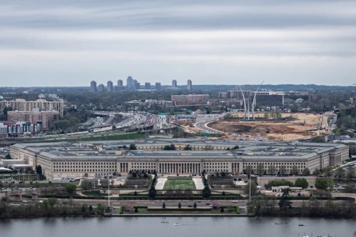 Vista aérea del Pentágono en Arlington, Virginia, el 2 de abril de 2025. (Madalina Vasiliu/The Epoch Times)