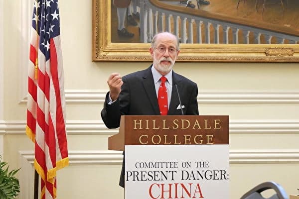 Frank Gaffney, vicepresidente del Comité sobre el Peligro Actual: China. (Li Chen/The Epoch Times)
