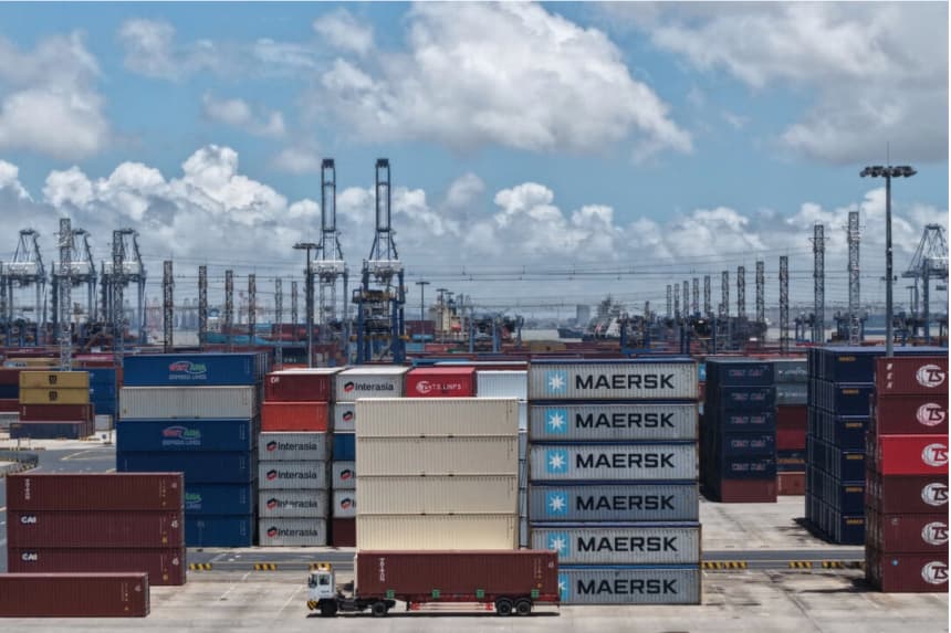 Contenedores en el puerto de Shanghái, China, el 8 de septiembre de 2025. STR/AFP vía Getty Images