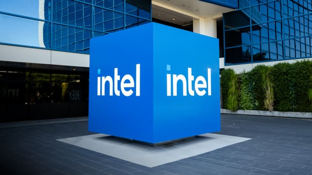 Cómo la participación del gobierno estadounidense en Intel afectará la competencia tecnológica con China