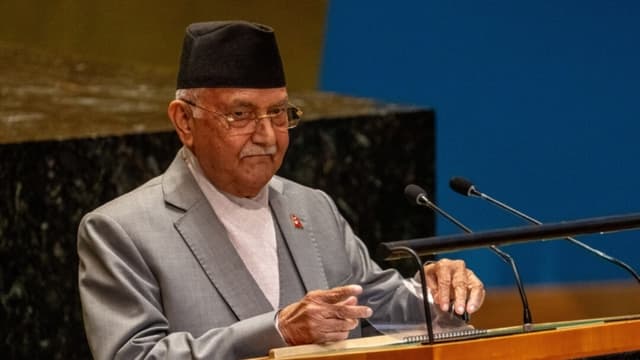 El primer ministro de Nepal, KP Sharma Oli, pronuncia un discurso en la "Cumbre del Futuro" en el Salón de la Asamblea General de la sede de las Naciones Unidas en Nueva York el 22 de septiembre de 2024. (David Dee Delgado/Reuters)