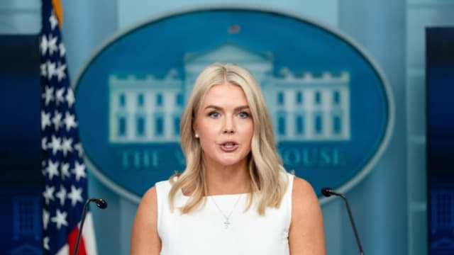 Casa Blanca continuará con el litigio contra WSJ por supuesta tarjeta de cumpleaños de Epstein