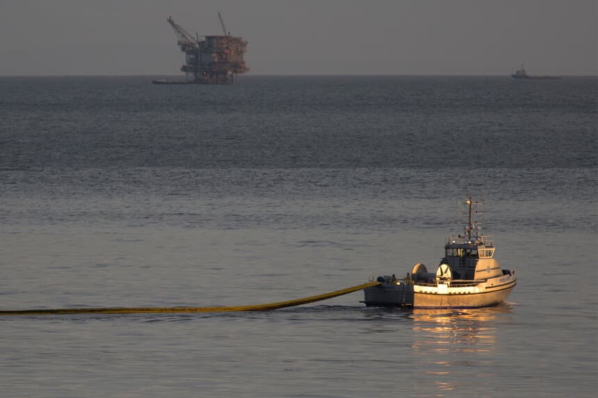  Una foto de archivo de un bote el 19 de mayo de 2015 al norte de Goleta, California. (David McNew/Getty Images)