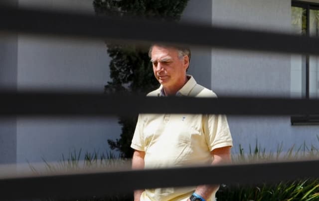 Veredicto sobre Bolsonaro pende de un hilo, uno de los 5 jueces votó a favor de la absolución