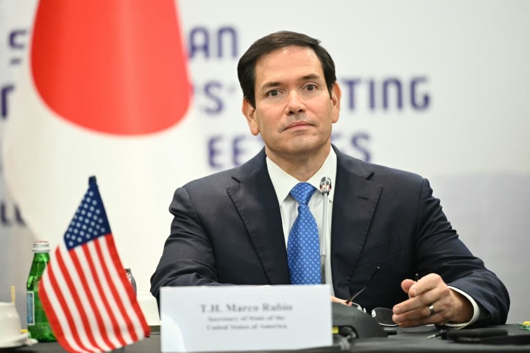Rubio habla con el ministro de Asuntos Exteriores de China en medio de tensiones bilaterales