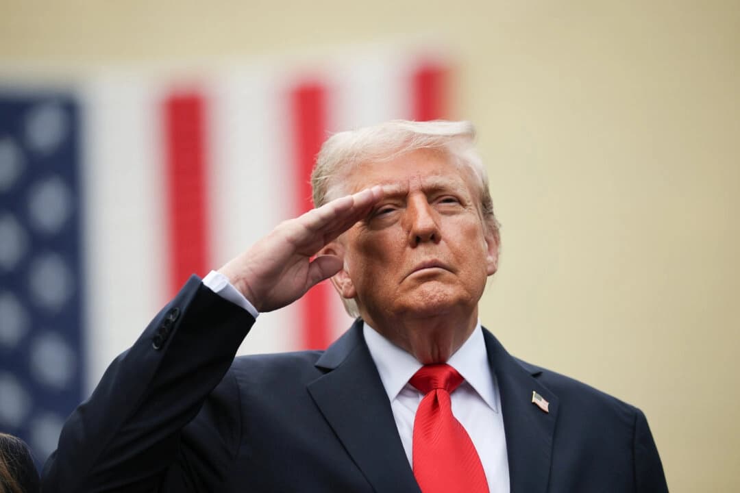 Presidente Trump y la primera dama asisten a la ceremonia conmemorativa del 11-S en el Pentágono