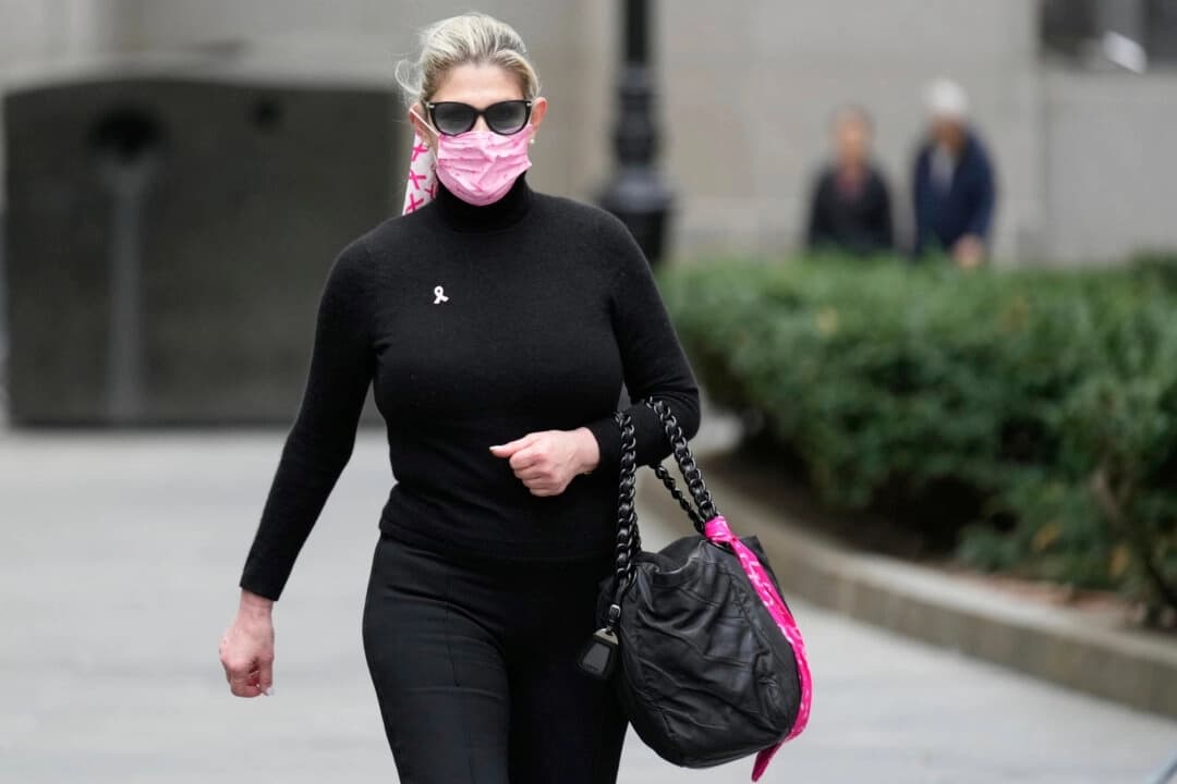 Nadine Menendez llega a una corte federal en Nueva York el 21 de abril de 2025. (Seth Wenig/AP Photo)
