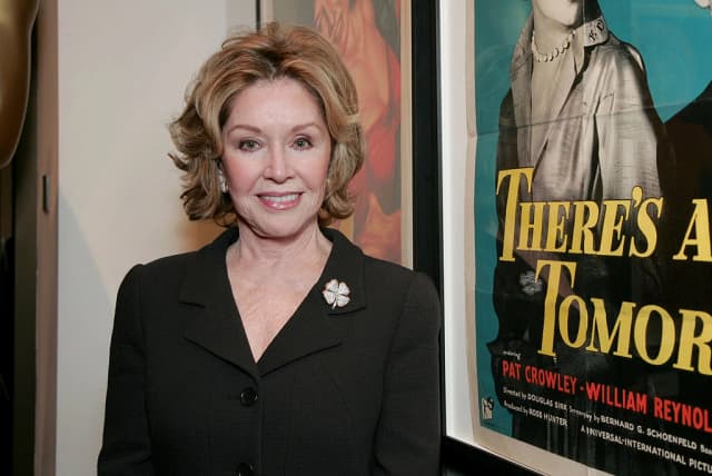La actriz Pat Crowley asiste a la celebración del centenario de Barbara Stanwyck en AMPAS en Los Ángeles el 16 de mayo de 2007. (Alberto E. Rodriguez/ Getty Images)

