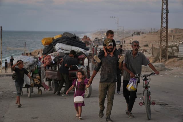 Agencias de ayuda humanitaria instan a intervenir mientras Israel inicia acción militar en Gaza