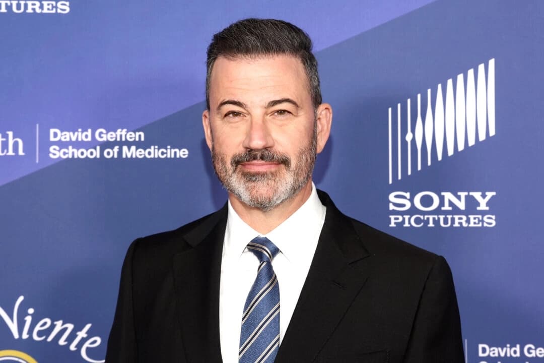 Jimmy Kimmel asiste al 28.º evento anual "Taste for a Cure" de la Fundación del Centro Oncológico Jonsson de la UCLA, celebrado en el Beverly Wilshire, un hotel Four Seasons de Beverly Hills, California, el 2 de mayo de 2025. (Tommaso Boddi/Getty Images para la Fundación del Centro Oncológico Jonsson de la UCLA)
