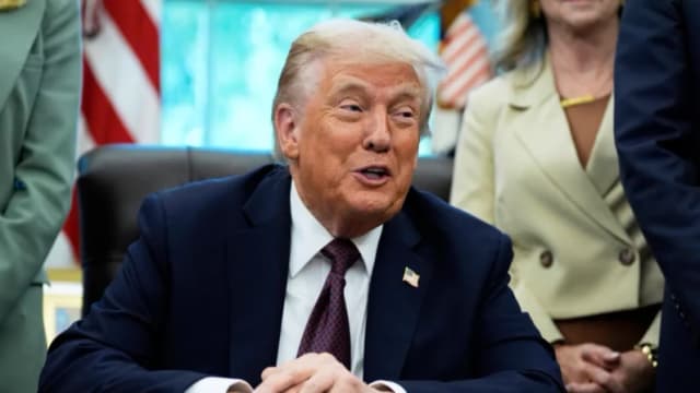 El presidente Donald Trump habla en el Despacho Oval de la Casa Blanca en Washington el 15 de septiembre de 2025. (Alex Brandon/AP Photo)