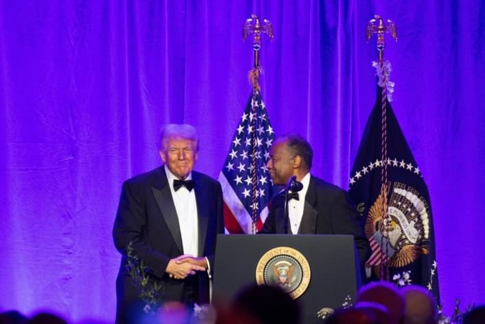 Trump otorgará la Medalla Presidencial de la Libertad al Dr. Ben Carson