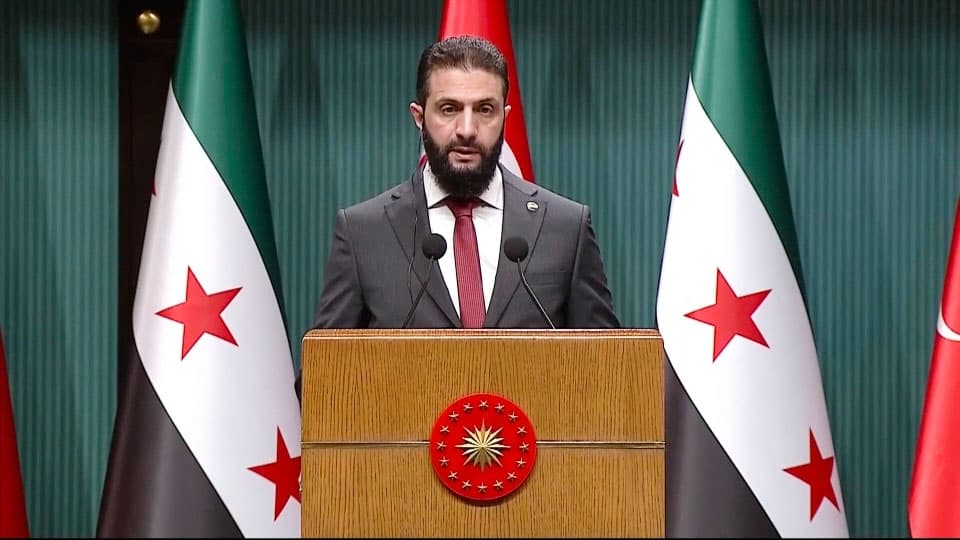 El líder sirio Ahmed al-Sharaa en una conferencia de prensa en Ankara, Turquía, el 4 de febrero de 2025. (Agencia Anadolu/Reuters)
