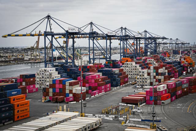 China abre investigación sobre aranceles y restricciones comerciales de México