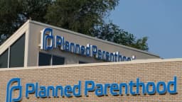 Planned Parenthood suspenderá los abortos tras los recortes de financiación en Wisconsin