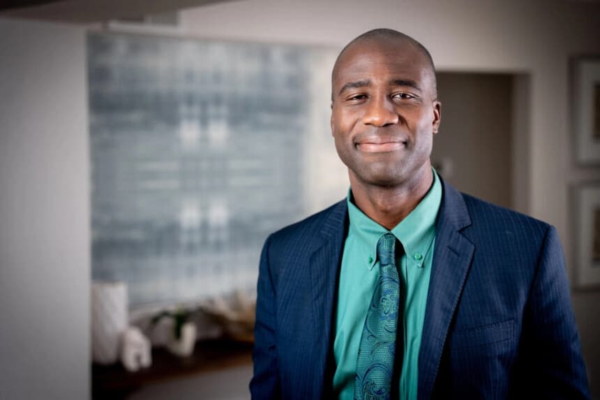 El cirujano general de Florida, Dr. Joseph Ladapo, en Tampa, Florida, el 15 de octubre de 2022. York Du/The Epoch Times