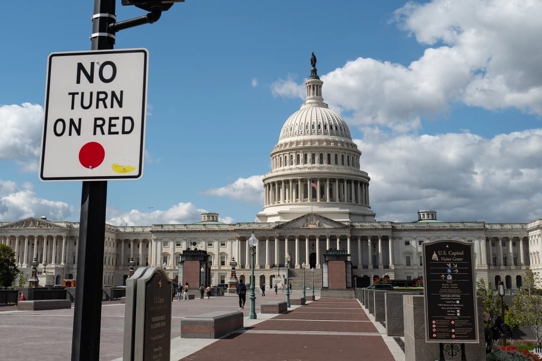 El edificio del Capitolio de Estados Unidos en el segundo día del cierre del gobierno en Capitol Hill, Washington, el 2 de octubre de 2025. (Madalina Kilroy/The Epoch Times)
