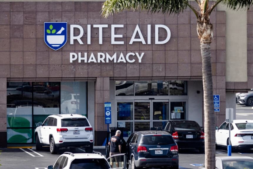 Una tienda Rite Aid en Costa Mesa, California, el 18 de octubre de 2023. John Fredricks/The Epoch Times