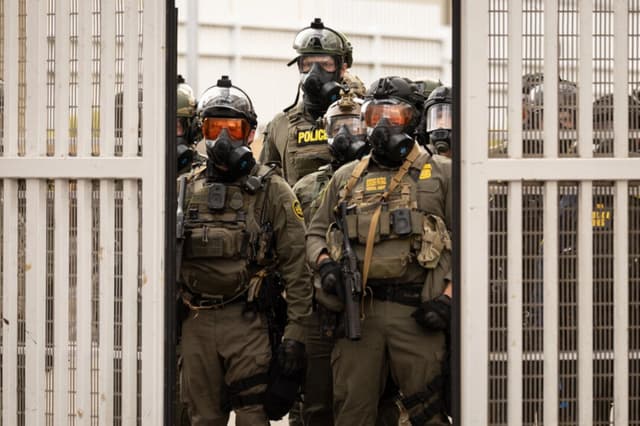 Jueza bloquea temporalmente el despliegue de la Guardia Nacional en Portland