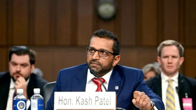 El Director del FBI promete justicia tras ataque a agentes federales cerca de Chicago