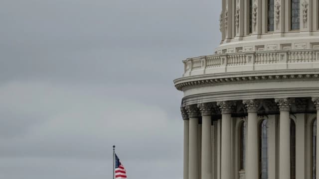 Senado vuelve a rechazar proyectos para reabrir el gobierno mientras los partidos se culpan mutuamente