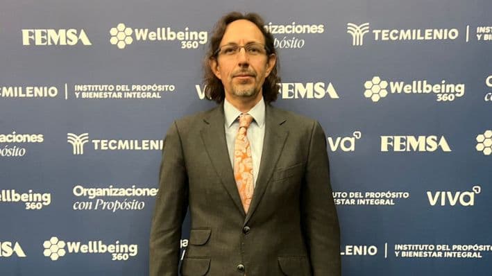 Dr. Gerardo Leyva Parra ACADÉMICO/INVESTIGADOR Correo: gerardo.leyva@ibero.mx El Dr. Gerardo Leyva Parra el 9 de octubre en la Expo Santa Fe, Ciudad de México. (Eduardo Tzompa/The Epoch Times)
